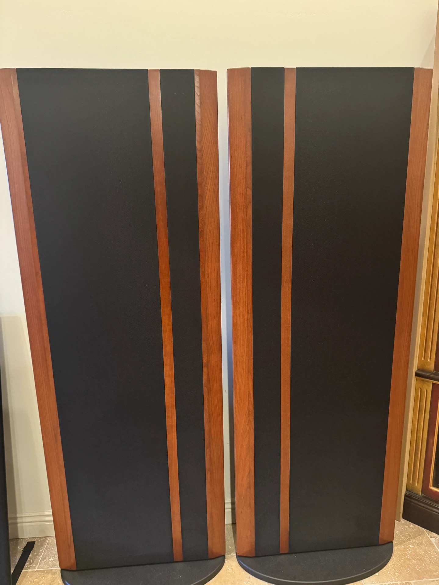 Magnepan 20.7 — Floorstanding Speakers