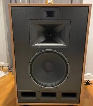 Klipsch Cornwall 4 — Floorstanding Speakers