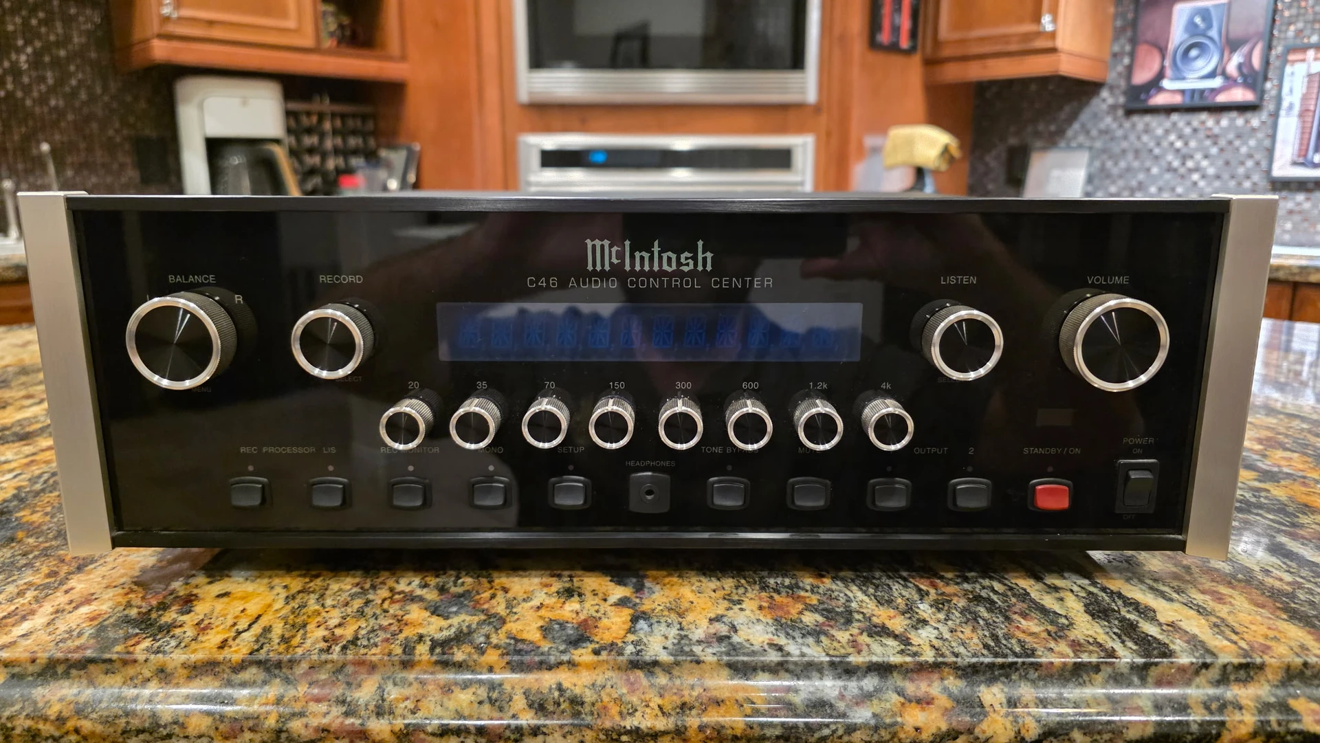 McIntosh C46 — Preamplifier