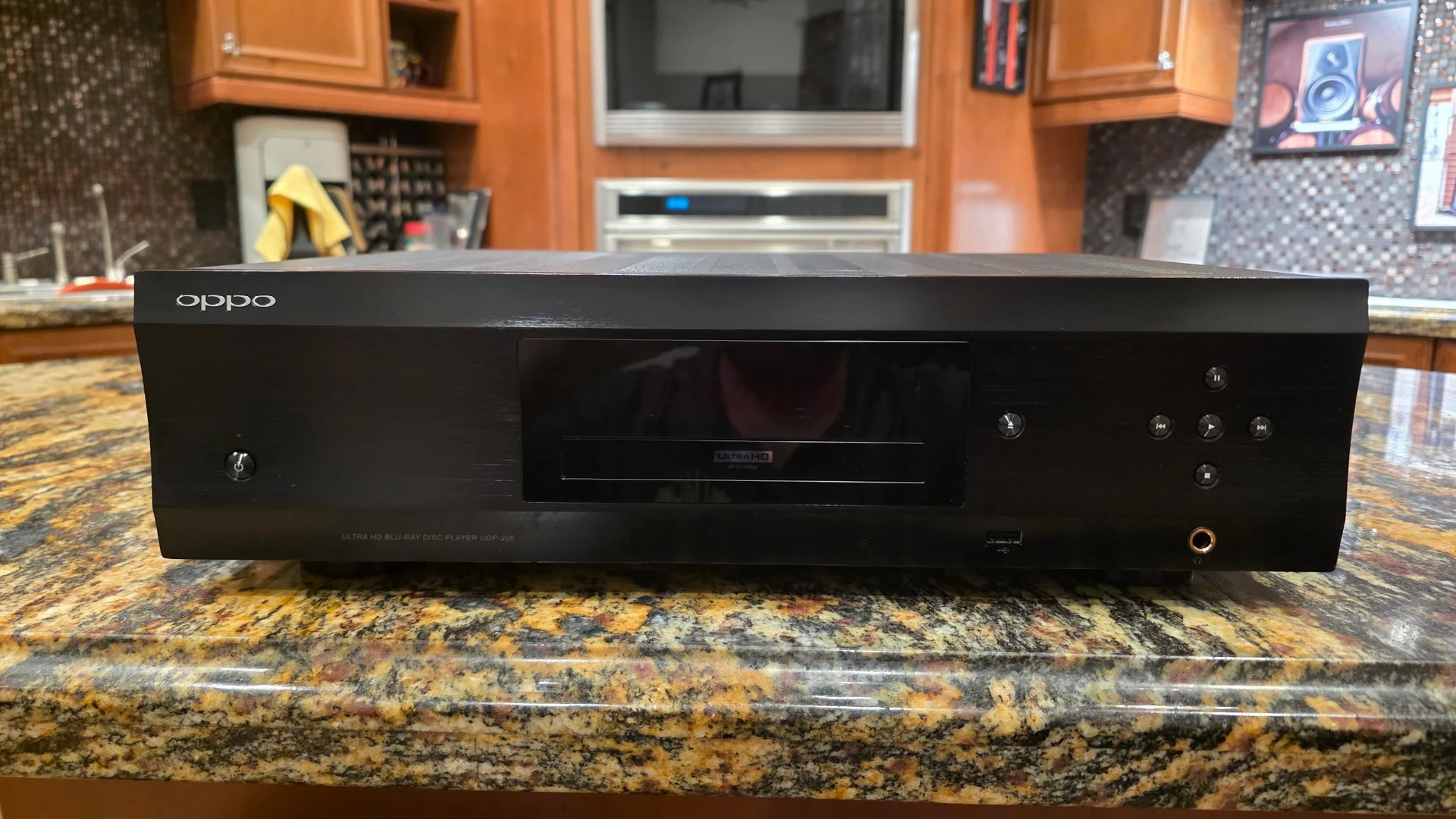 Oppo UDP-205 — Blu-ray / Universal Player